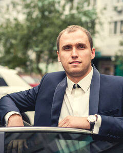 Александр Николаев