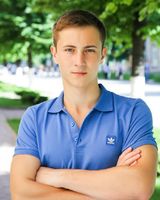 Максим Волков