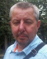 Олег Искра
