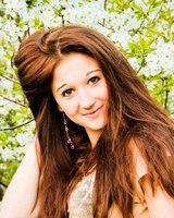 Алина Непомящая