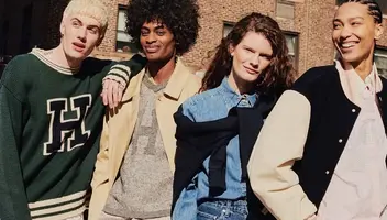 Реклама музичного інструменту