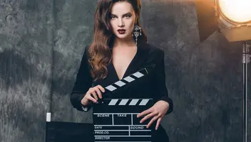 Кастинг директор з пошуку акторів.