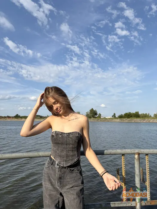 Yulia  Lesnianska фото №1746934. Завантажено 07 Вересня 2025